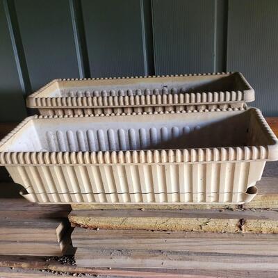 3 LONG PLASTIC PLANTERS