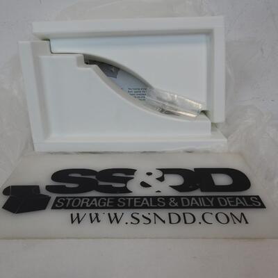 Mayne Fairfield Decorative Brackets, White, 2-Pack- 11" x 6"-New