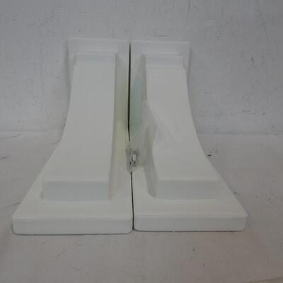 Mayne Fairfield Decorative Brackets, White, 2-Pack- 11" x 6"-New