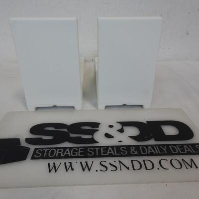 Mayne Fairfield Decorative Brackets, White, 2-Pack- 11" x 6"-New