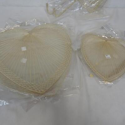 20 Pcs Rattan/Wicker 80's Decor-Natural & Light Pink-Vintage-New