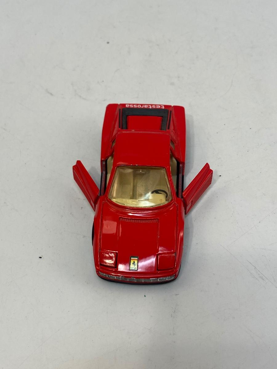 Maisto Red Ferrari Testarossa Die Cast Car | EstateSales.org