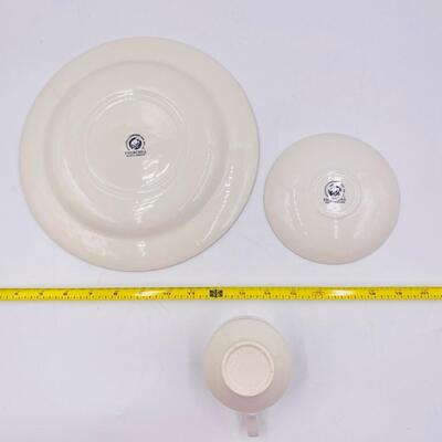 CHURCHILL CLASSIC BLUE WILLOW FROM ENGLAND - 3 PIECE SET - DINNER PLATE CUP SAUCER LOT #2