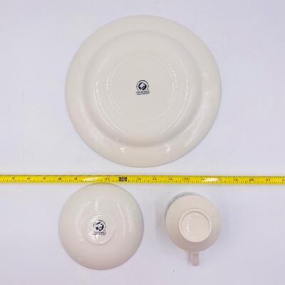 CHURCHILL CLASSIC BLUE WILLOW FROM ENGLAND - 3 PIECE SET - DINNER PLATE CUP SAUCER LOT #4