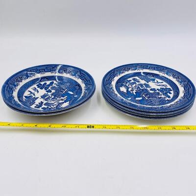CHURCHILL CLASSIC BLUE WILLOW FROM ENGLAND - 2 SOUP BOWLS 4 SALAD PLATES