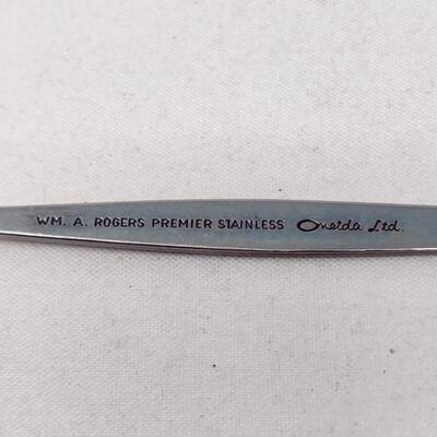 VINTAGE ONEIDA SPANADA WM. A. ROGERS PREMIER STAINLESS STEEL 30 PCS