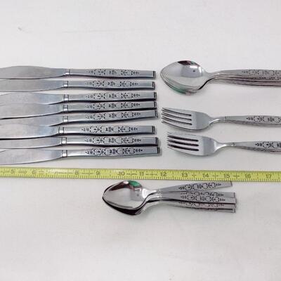 VINTAGE ONEIDA SPANADA WM. A. ROGERS PREMIER STAINLESS STEEL 30 PCS