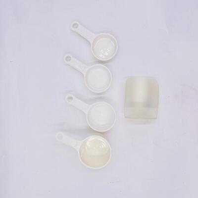 MEASURE UP BUNDLE WITH MISC. TUPPERWARE SCOOP