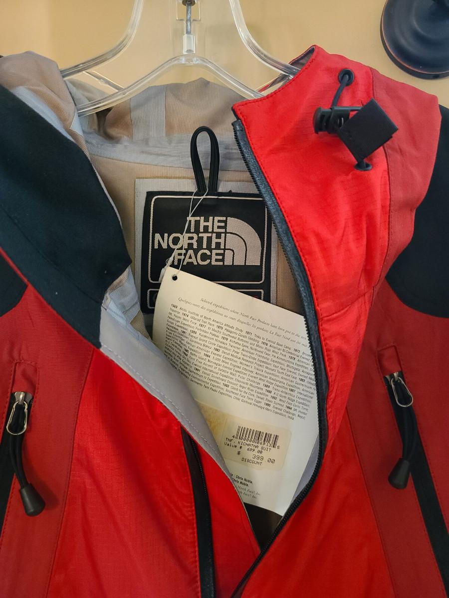 The North Face Kichatna Suit | EstateSales.org