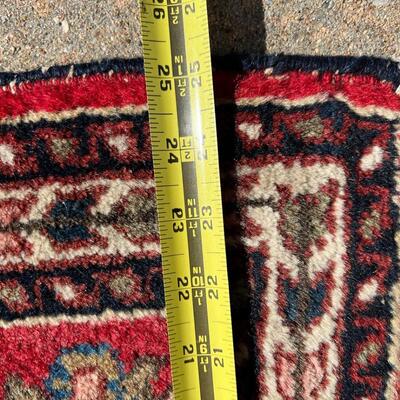 Small Formal Oriental Rug Hand Loomed Area Rug 25x33"