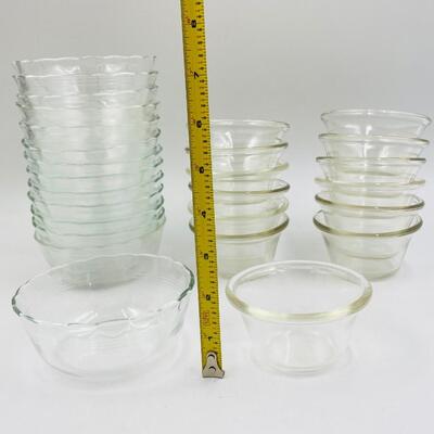 PYREX CLEAR BOWLS - 13 RAMEKINS 14 SCALLOPED CUSTARD