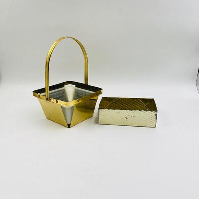 GOLD TONED ACCENT LOT