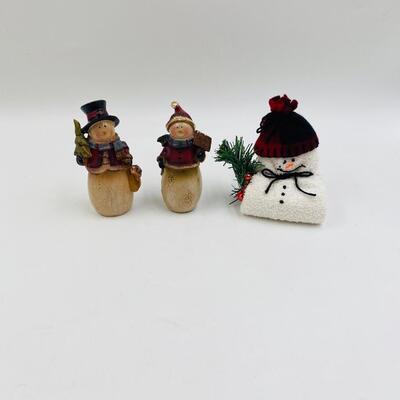 ADORABLE SNOWMAN DECOR BUNDLE