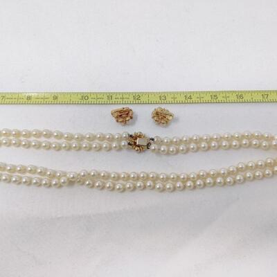 VINTAGE FAUX PEARL COSTUME JEWELRY NECKLACE EARRINGS SET