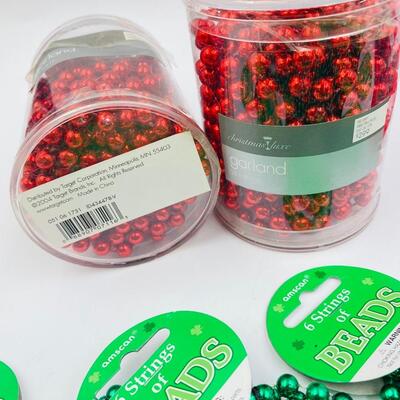 FESTIVE BEADS & THINGS LOT