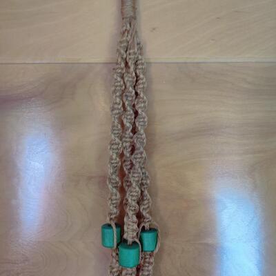 UNIQUE TWIST MACRAME HANGING BASKET HOLDER