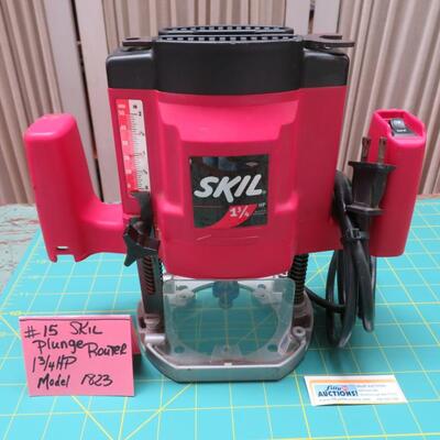 SKIL Plunge Base Router 1-3/4 HP Model 1823 Electric Power Tool