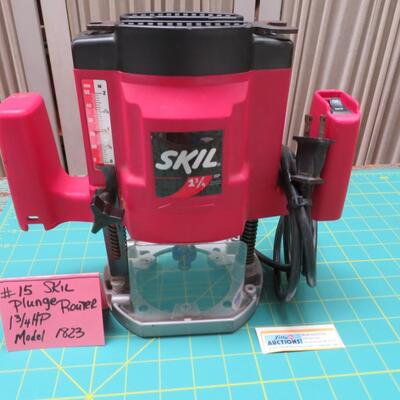 SKIL Plunge Base Router 1-3/4 HP Model 1823 Electric Power Tool
