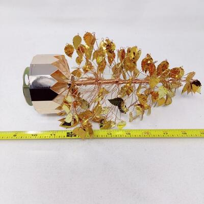 ADORABLE VINTAGE GOLD LEAF MUSIC BOX