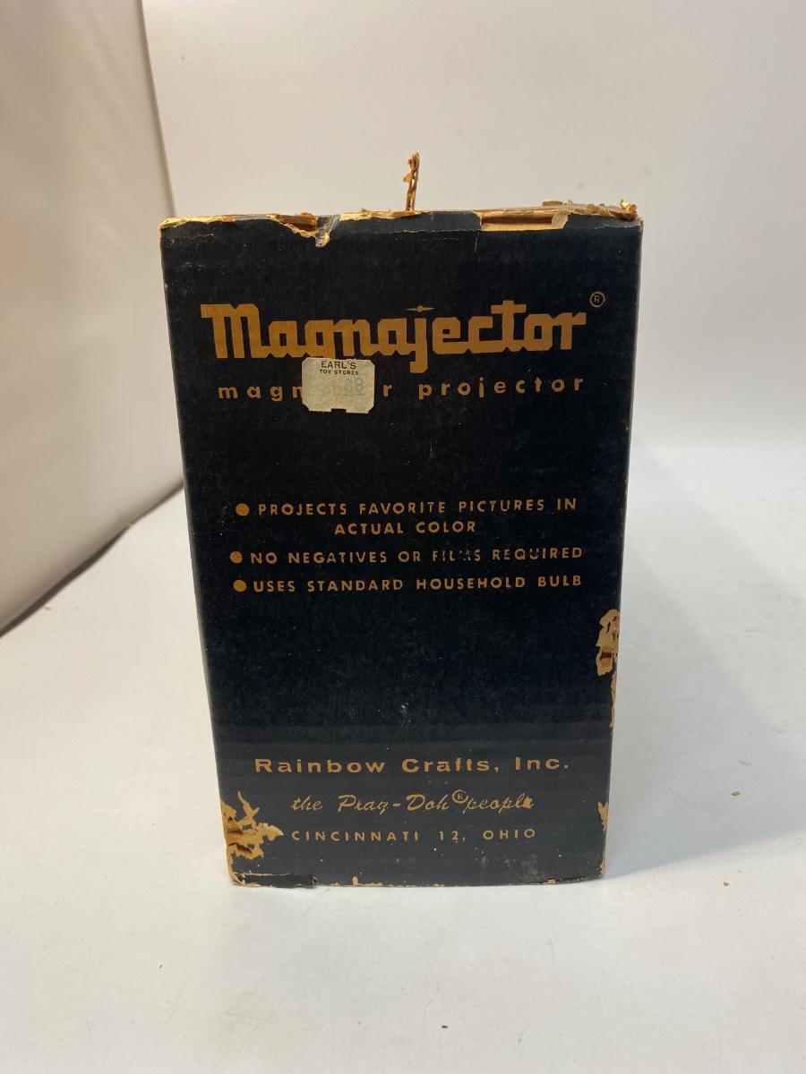 Vintage Magnajector Image Projector | EstateSales.org
