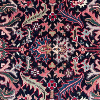 Exceptional Large Formal Area Rug Hand Woven! 48x72