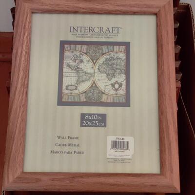 BOX OF VARIOUS 8"X 10" WOOD FRAMES