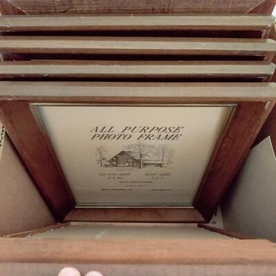 BOX OF VARIOUS 8"X 10" WOOD FRAMES