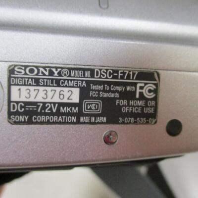 SONY Digital Still Camera Model DSC-F717