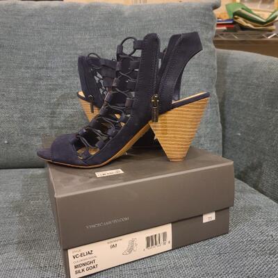 Vince Camuto Size 9 Womens Shoes