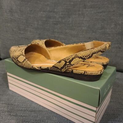 Abella Python Womens Flats 8 1/2