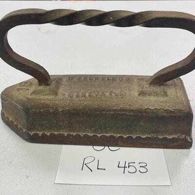 WH Howell Co.sad iron