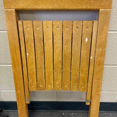 Vintage foldable wooden chair