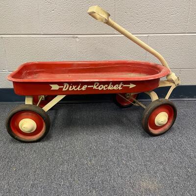 Dixie Rocket pull behind wagon