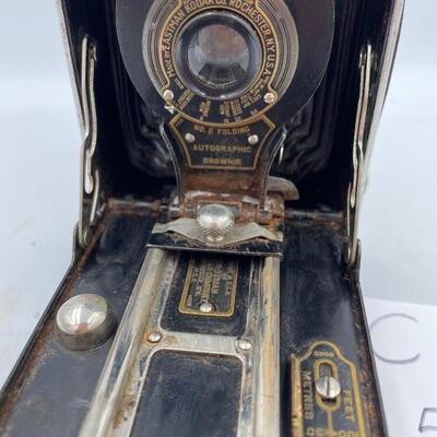 #2 folding auto graphic Brownie