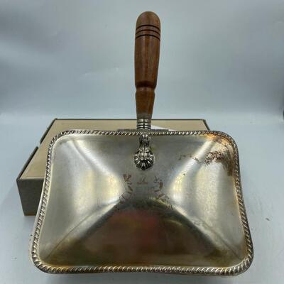 Crumb Catcher