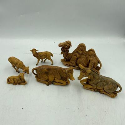 Fontanini vintage nativity manger