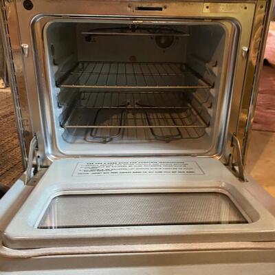 VINTAGE GENERAL ELECTRIC STOVE
