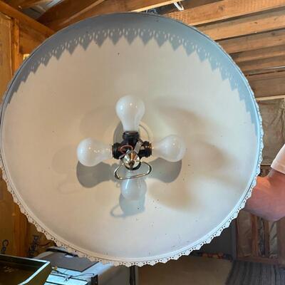 VINTAGE RETRACTABLE LIGHT FIXTURE