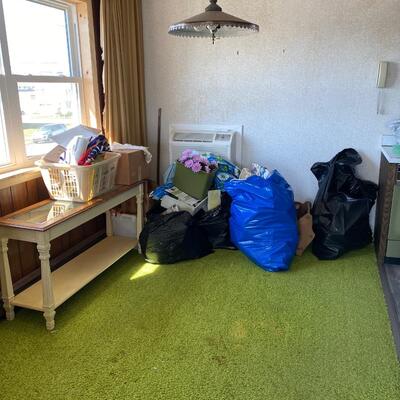 VINTAGE RETRACTABLE LIGHT FIXTURE