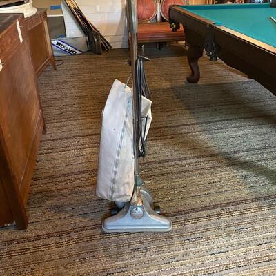 ROYAL APPLIANCE MANIFACT. Vacuum