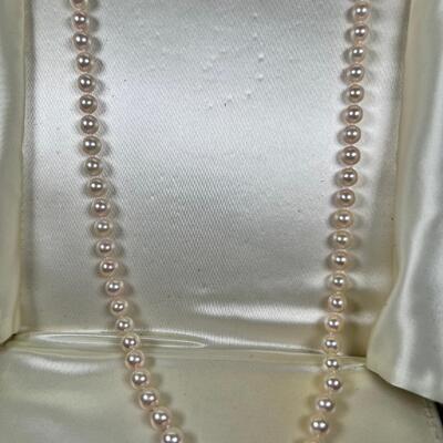22" Knotted Cultured 6mm pearl strand