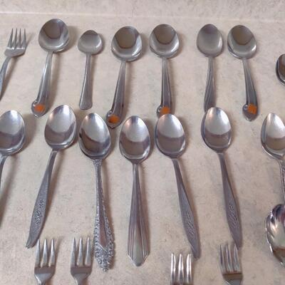 GREAT MISC SILVERWARE LOT