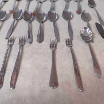 GREAT MISC SILVERWARE LOT