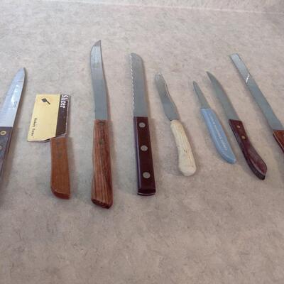 KITCHEN KNIVES LOT