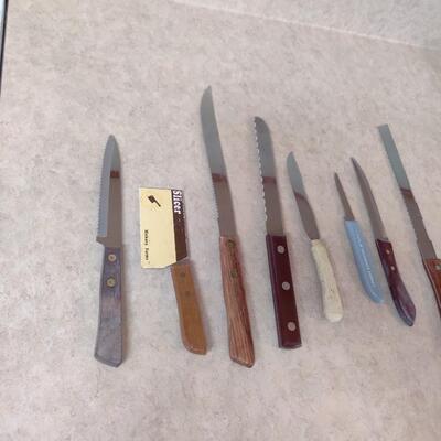 KITCHEN KNIVES LOT