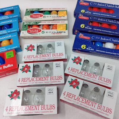 VINTAGE CHRISTMAS REPLACEMENT LIGHT BULBS LOT C-7 AND C-7 1/2