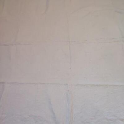 VINTAGE HAND SEWN DRESDEN PLATE PATTERN QUILT