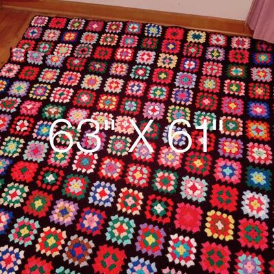 BEAUTIFUL VINTAGE AFGHAN GRANNY SQUARE PATTERN