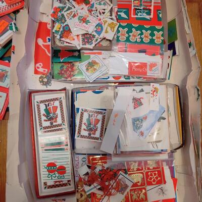 VINTAGE CHRISTMAS PAPER CRAFTY GOODIES