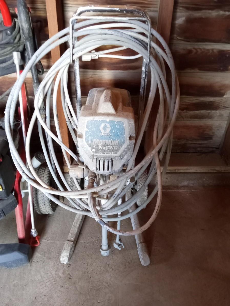 LOT 5 GRACO MAGNUM PRO LTS 17 PAINT SPRAYER (SDS)